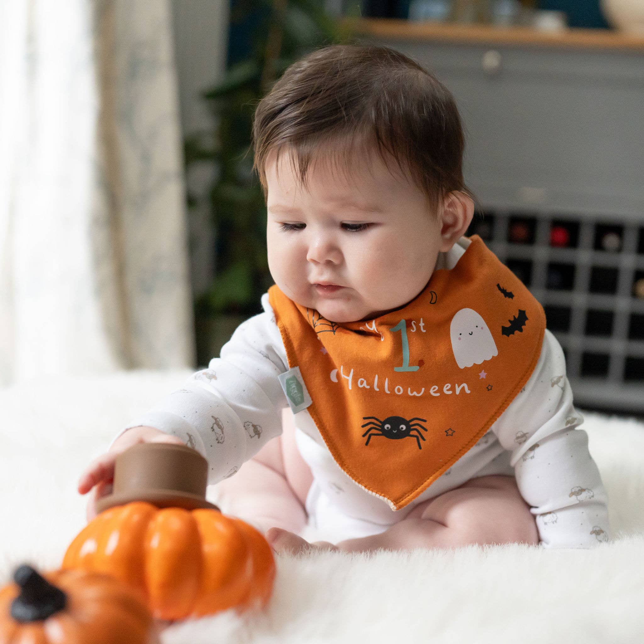 My 1st Halloween dribble bib orange - Image 3